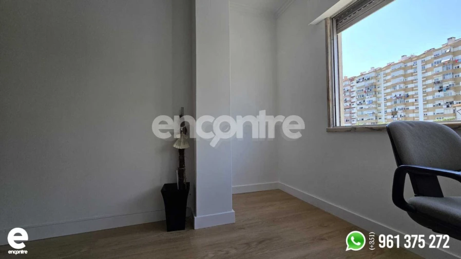 Apartamento T2 para Venda em Póvoa de Santo Adrião e Olival Basto Foto 36