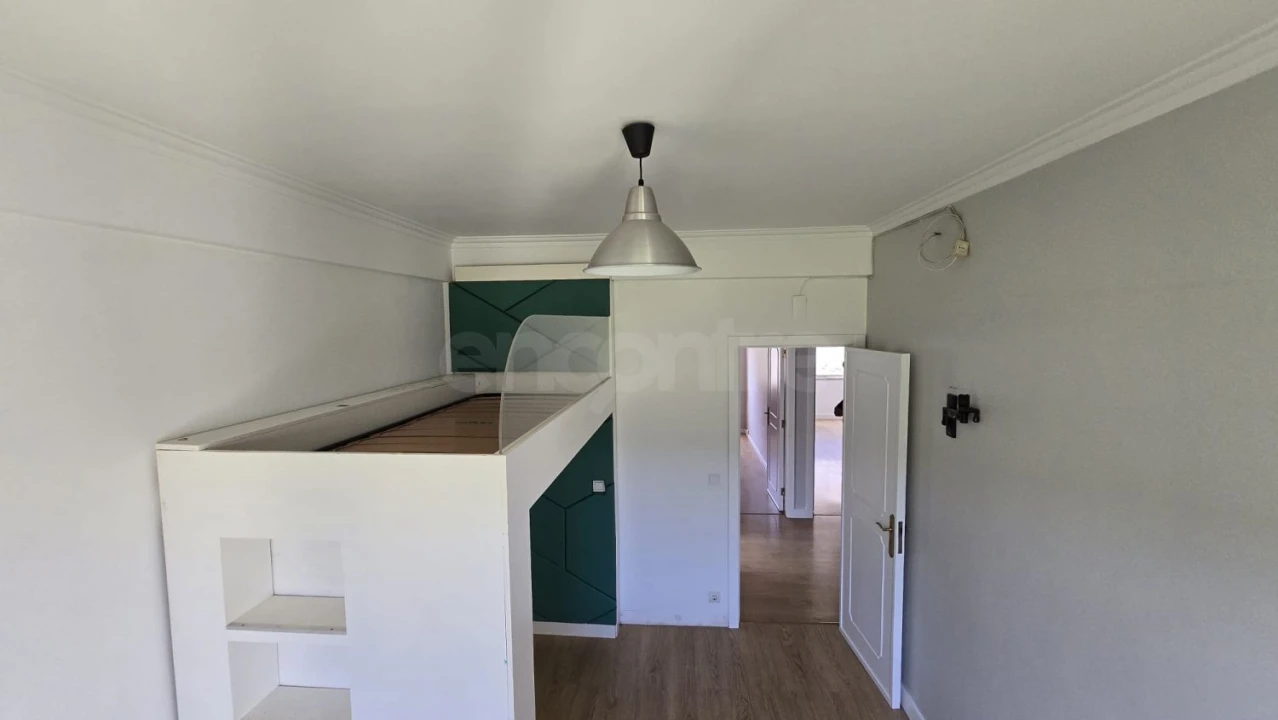Apartamento T2 para Venda em Póvoa de Santo Adrião e Olival Basto Foto 69