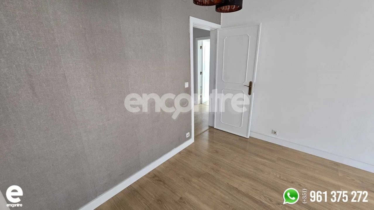 Apartamento T2 para Venda em Póvoa de Santo Adrião e Olival Basto Foto 24