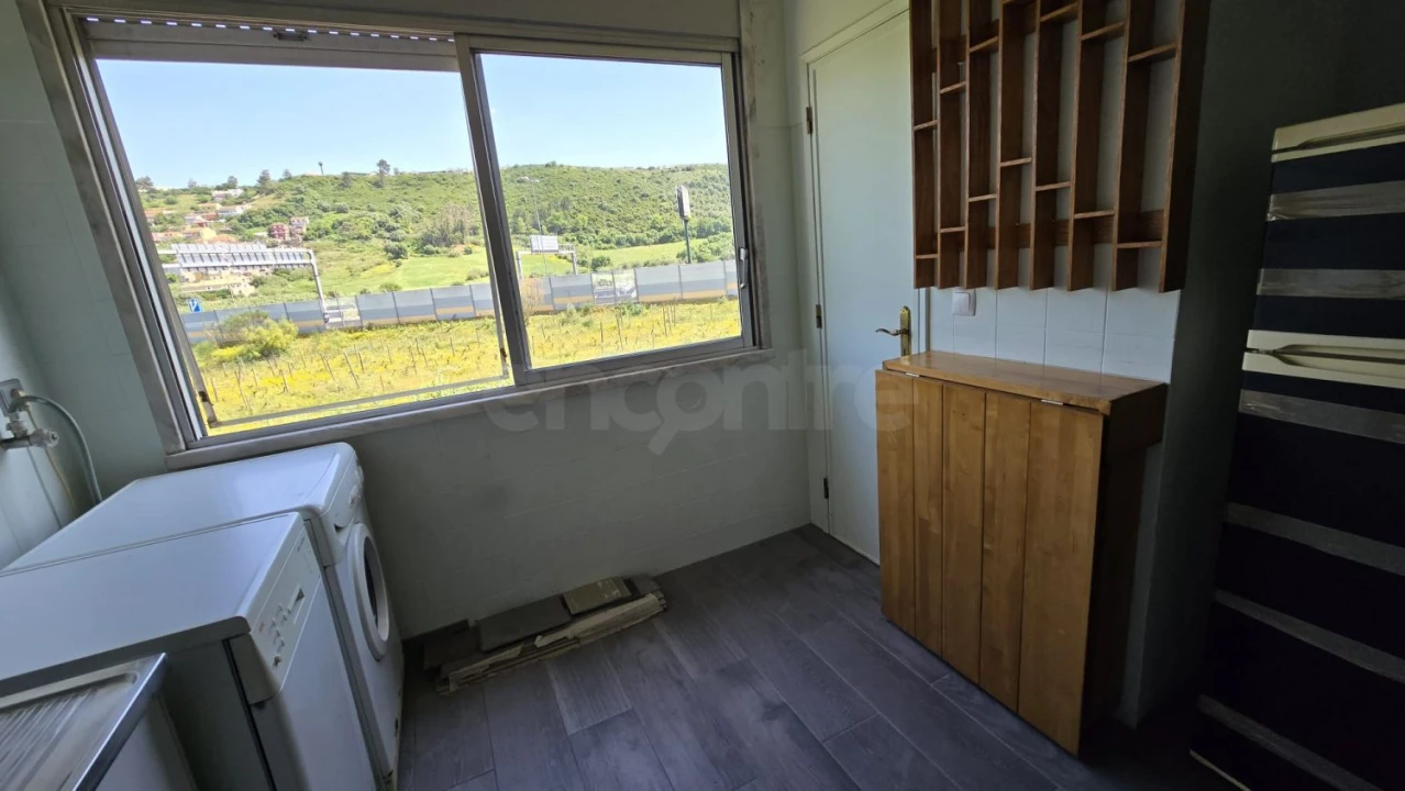 Apartamento T2 para Venda em Póvoa de Santo Adrião e Olival Basto Foto 100