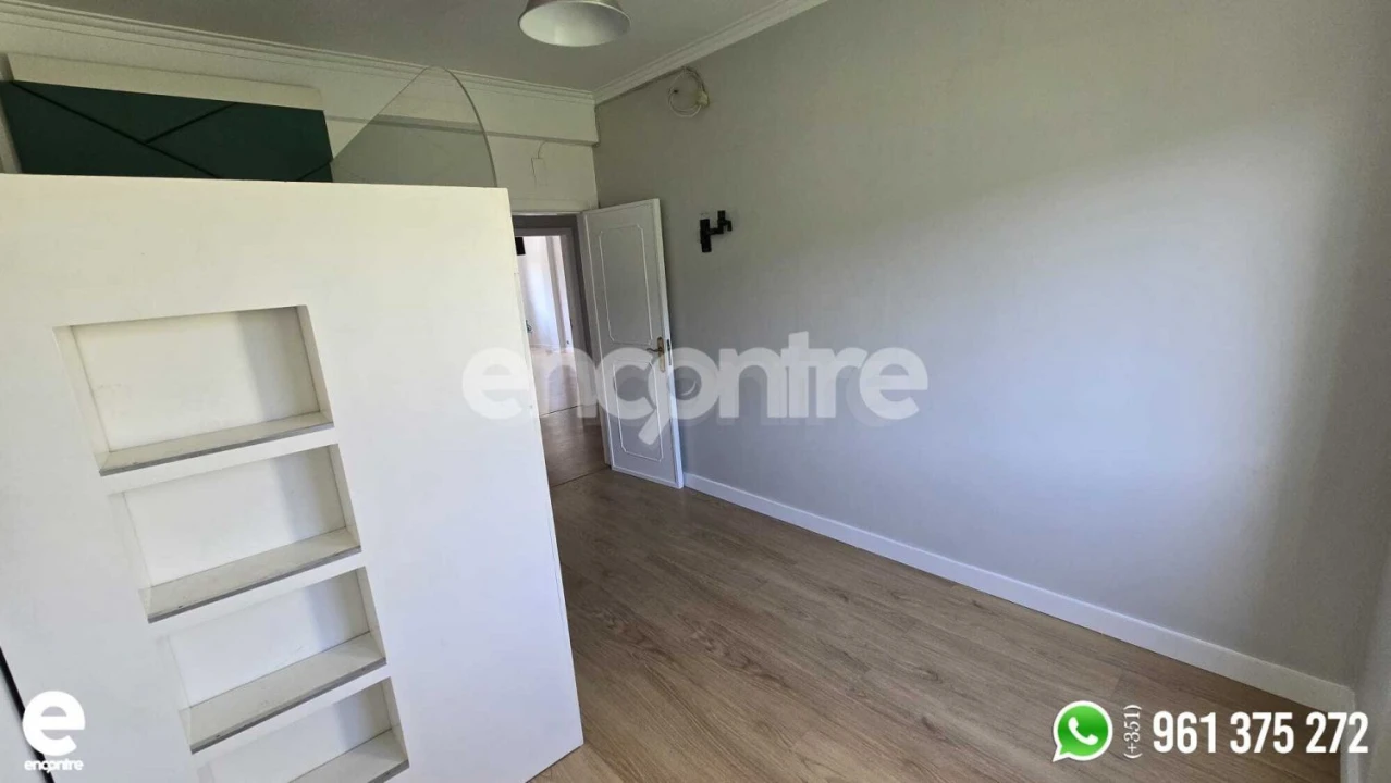 Apartamento T2 para Venda em Póvoa de Santo Adrião e Olival Basto Foto 15