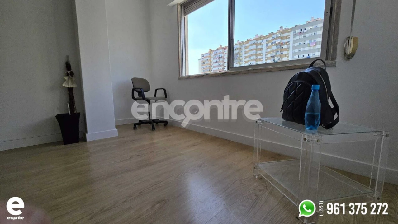 Apartamento T2 para Venda em Póvoa de Santo Adrião e Olival Basto Foto 33