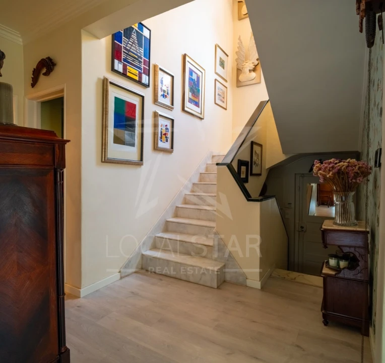 Moradia T5 para Venda em Carcavelos e Parede Foto 33