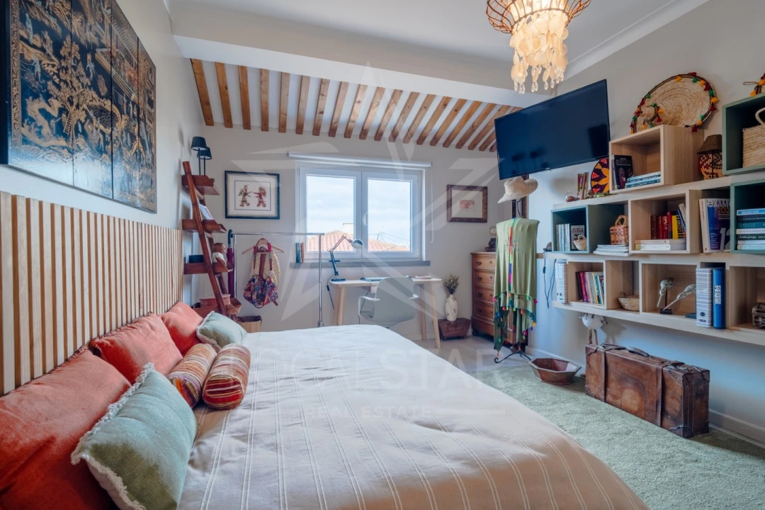 Moradia T5 para Venda em Carcavelos e Parede Foto 40