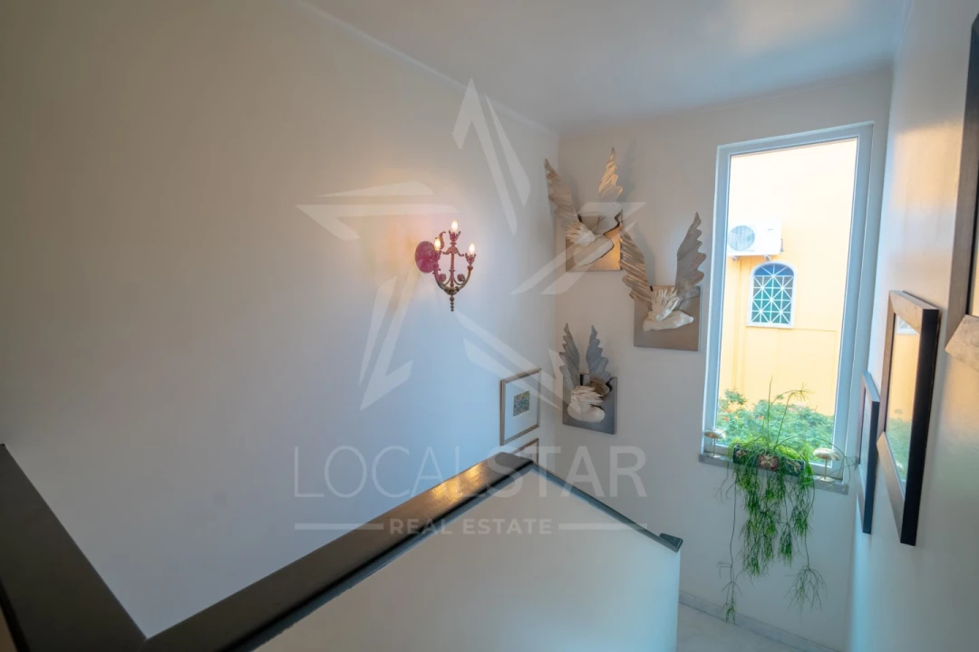 Moradia T5 para Venda em Carcavelos e Parede Foto 52