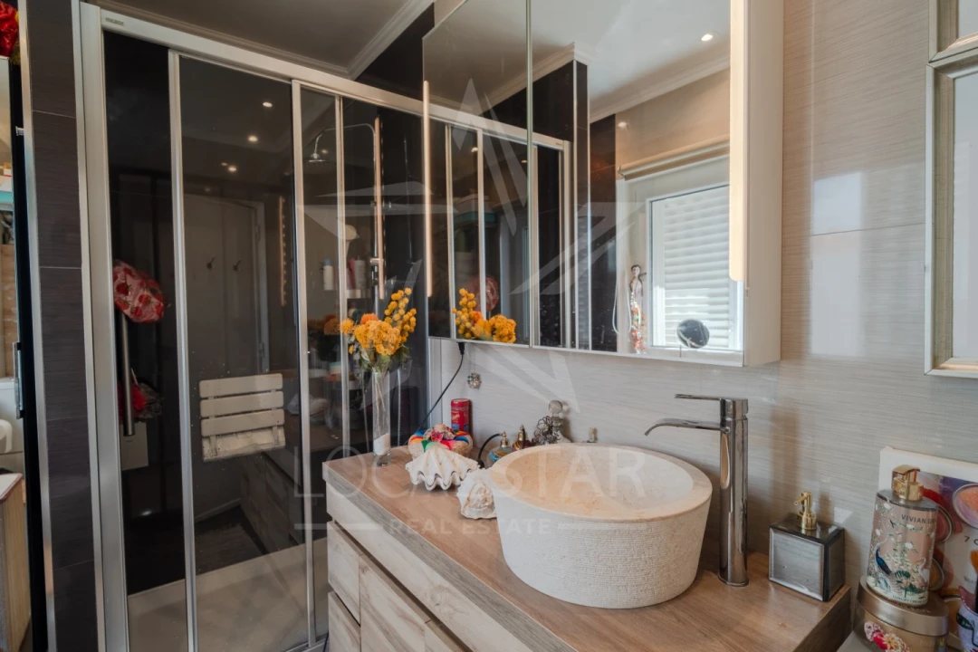 Moradia T5 para Venda em Carcavelos e Parede Foto 61