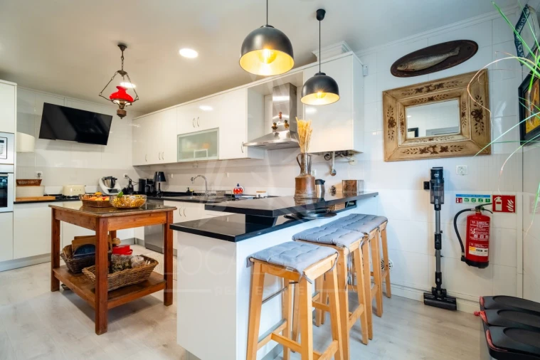 Moradia T5 para Venda em Carcavelos e Parede Foto 32