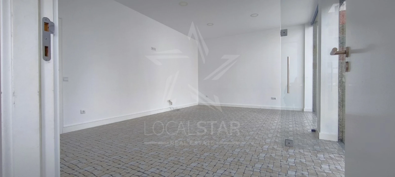 Armazém para Venda em Nossa Senhora do Pópulo, Coto e São Gregório Foto 4