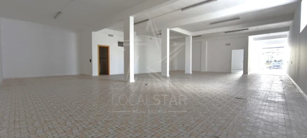 Armazém para Venda em Nossa Senhora do Pópulo, Coto e São Gregório