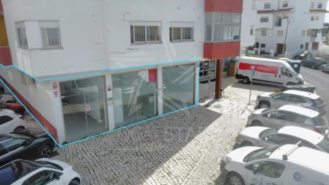 Armazém para Venda em Nossa Senhora do Pópulo, Coto e São Gregório