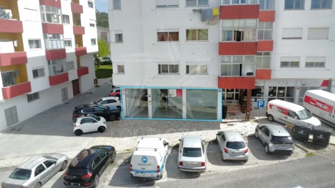 Armazém para Venda em Nossa Senhora do Pópulo, Coto e São Gregório