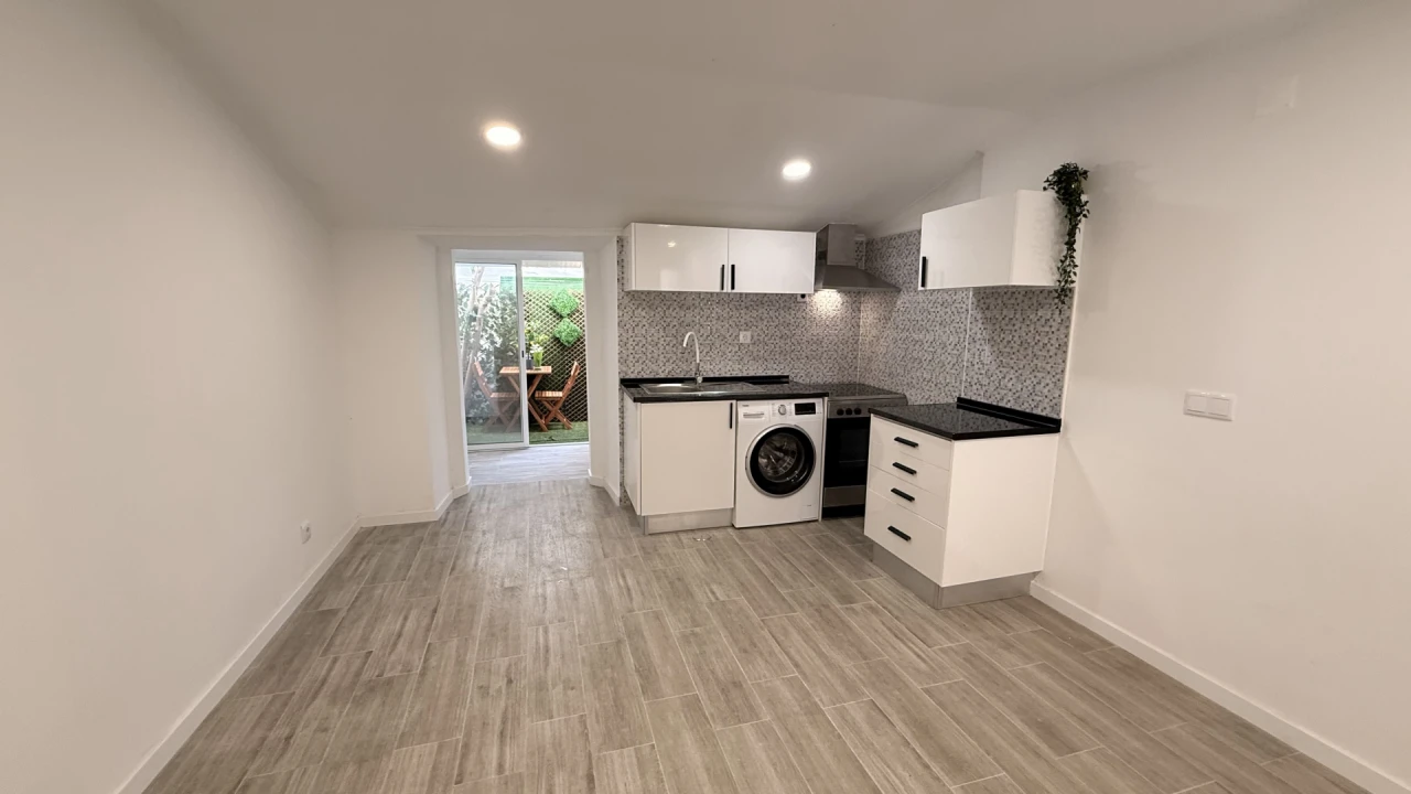 Moradia T1 para Venda em Alhandra, São João dos Montes e Calhandriz Foto 4