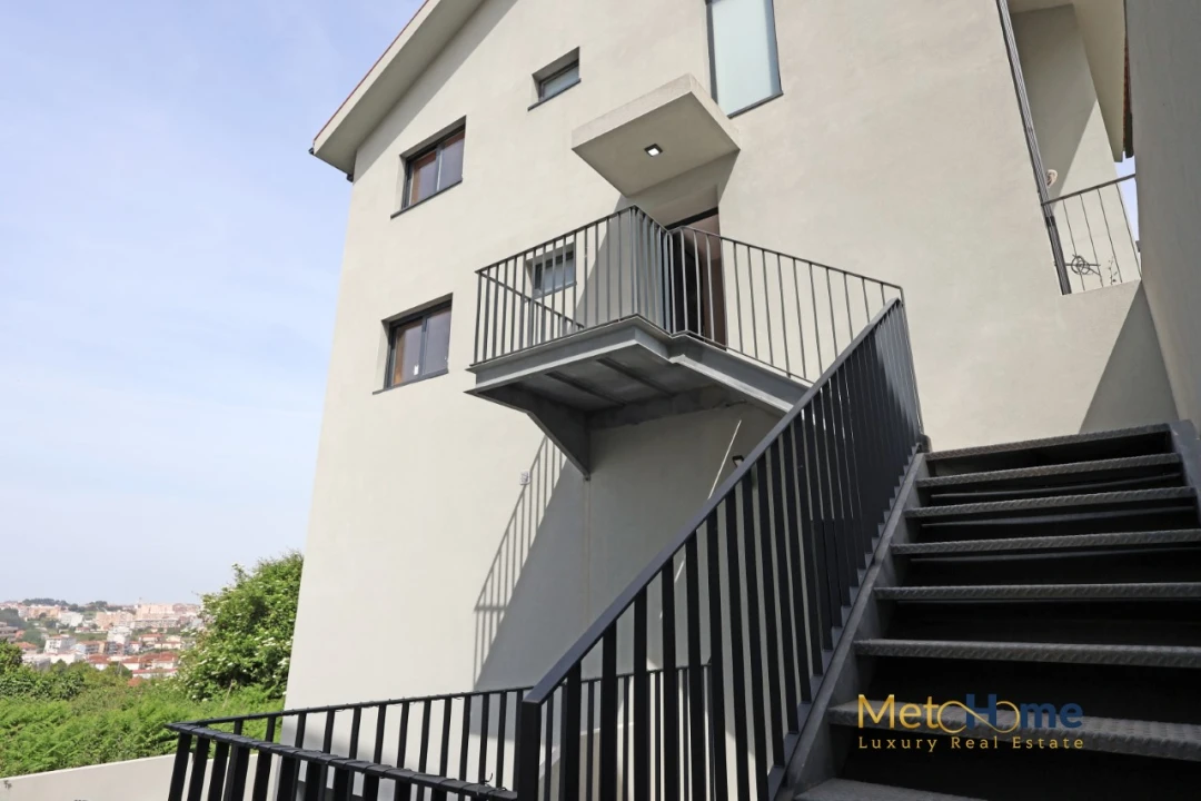 Moradia T3 para Venda em Fânzeres e São Pedro da Cova Foto 7