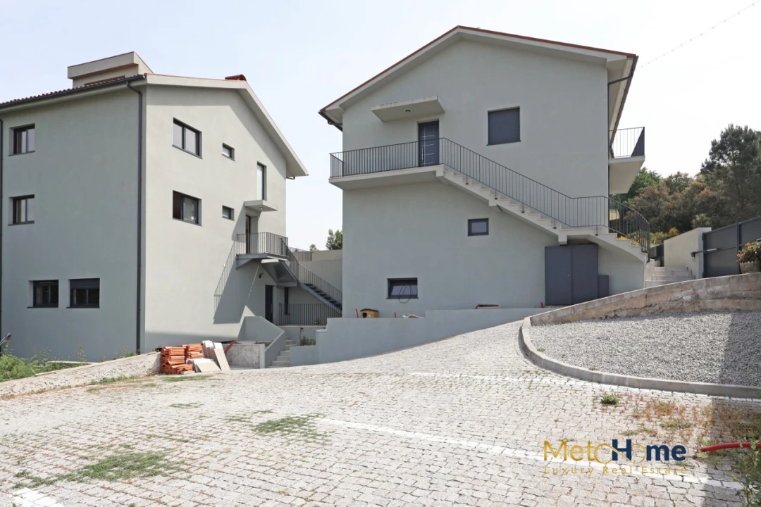 Moradia T3 para Venda em Fânzeres e São Pedro da Cova Foto 4