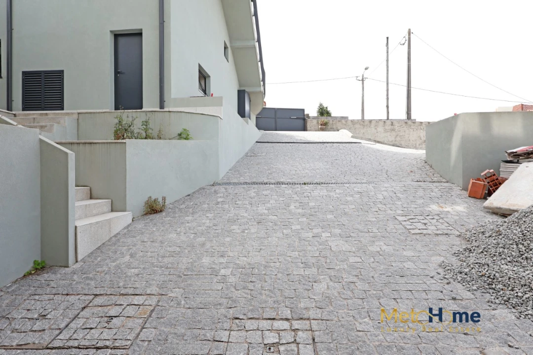 Moradia T3 para Venda em Fânzeres e São Pedro da Cova Foto 46