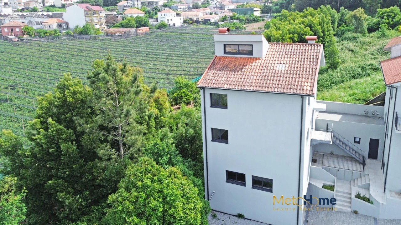 Moradia T3 para Venda em Fânzeres e São Pedro da Cova Foto 3