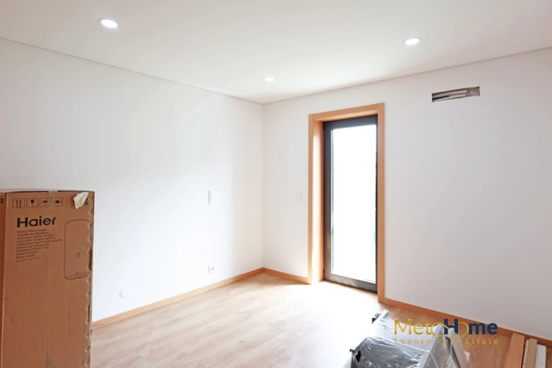 Moradia T3 para Venda em Fânzeres e São Pedro da Cova Foto 37