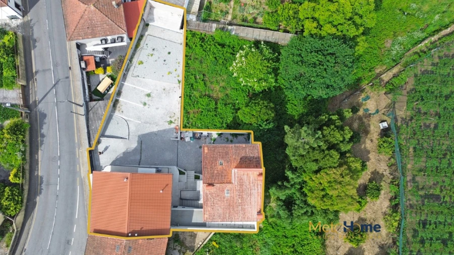 Moradia T3 para Venda em Fânzeres e São Pedro da Cova Foto 48