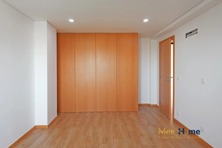 Moradia T3 para Venda em Fânzeres e São Pedro da Cova Foto 36