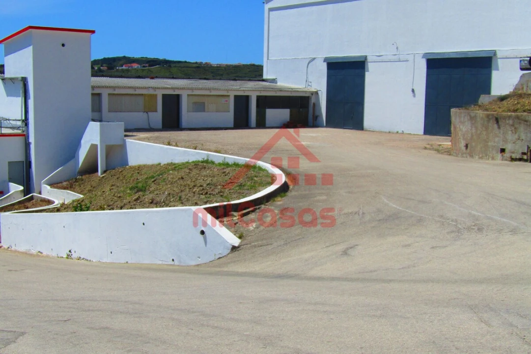 Armazém para Arrendamento em Santa Maria, São Pedro e Matacães Foto 9