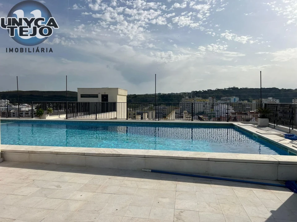 Apartamento T1 para Venda em Costa da Caparica Foto 1