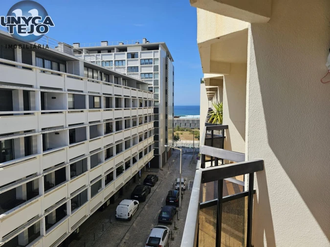 Apartamento T1 para Venda em Costa da Caparica Foto 6