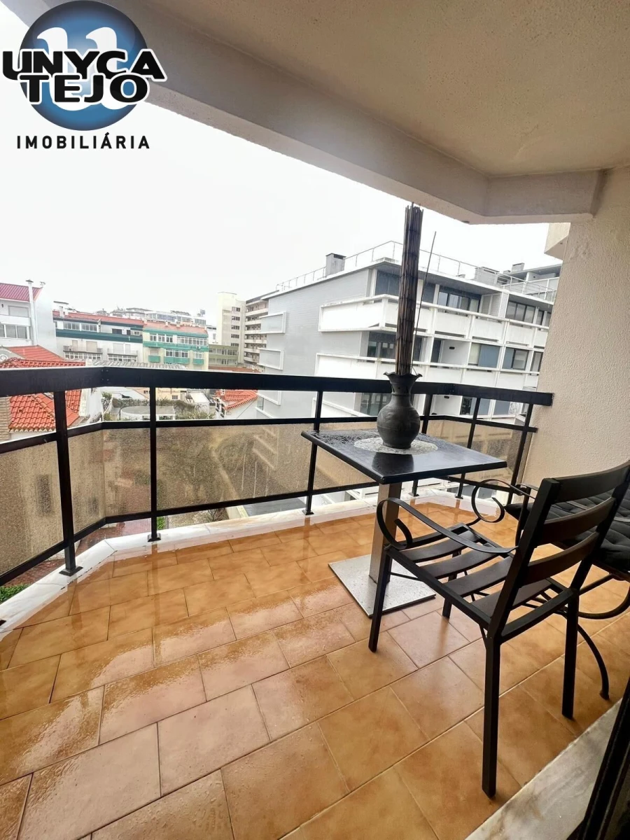 Apartamento T1 para Venda em Costa da Caparica Foto 13