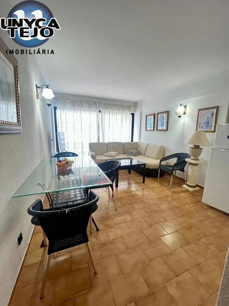 Apartamento T1 para Venda em Costa da Caparica Foto 9