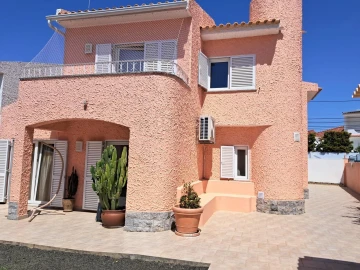 Moradia T5 para Venda em Cascais e Estoril