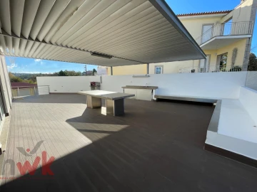 Moradia T4 para Venda em Oliveira do Hospital e São Paio de Gramaços