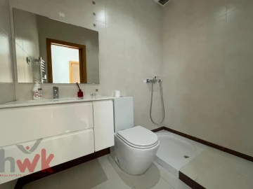 Moradia T4 para Venda em Oliveira do Hospital e São Paio de Gramaços