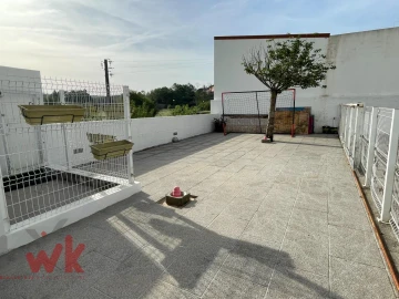 Moradia T4 para Venda em Oliveira do Hospital e São Paio de Gramaços