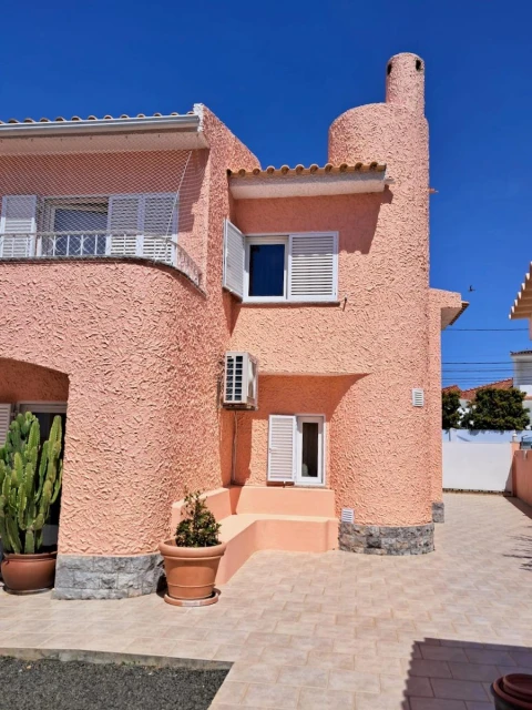 Moradia T5 para Venda em Cascais e Estoril