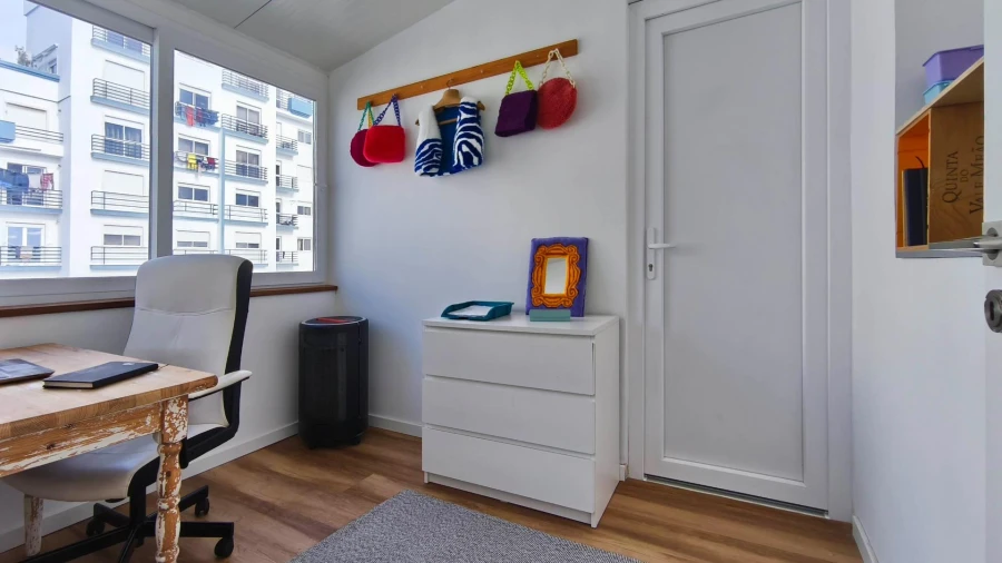 Apartamento T4 para Venda em Rio de Mouro Foto 16