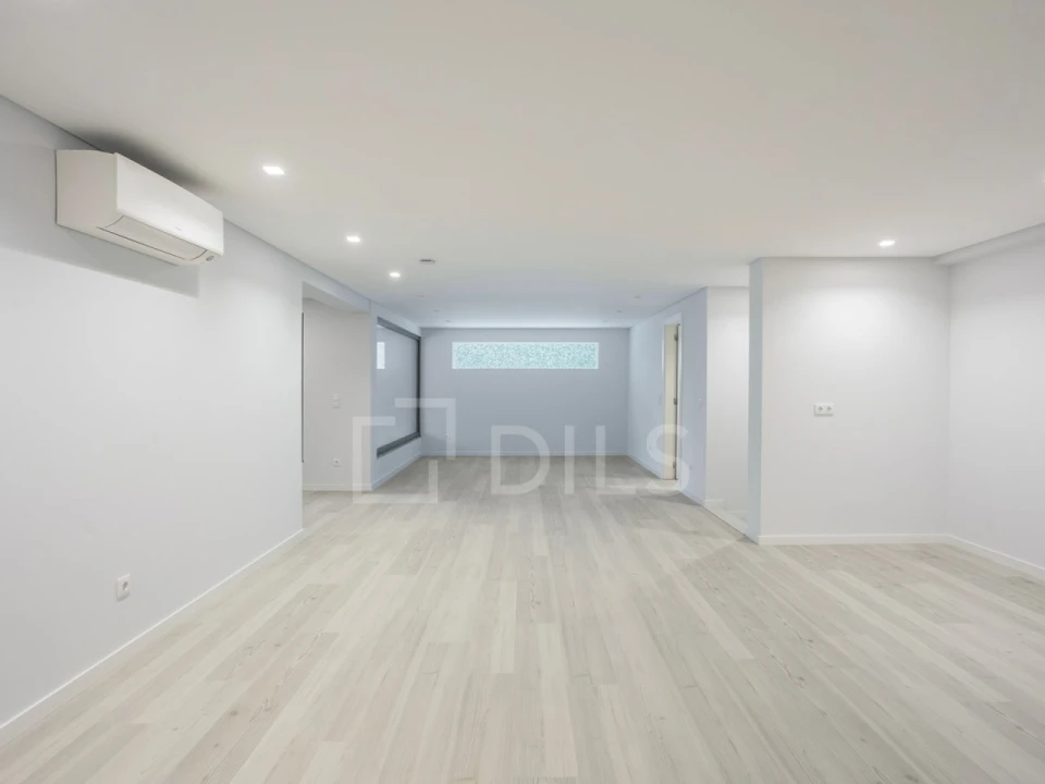 Moradia T5 para Venda em Alcabideche Foto 7