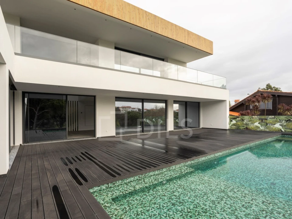 Moradia T5 para Venda em Alcabideche Foto 13