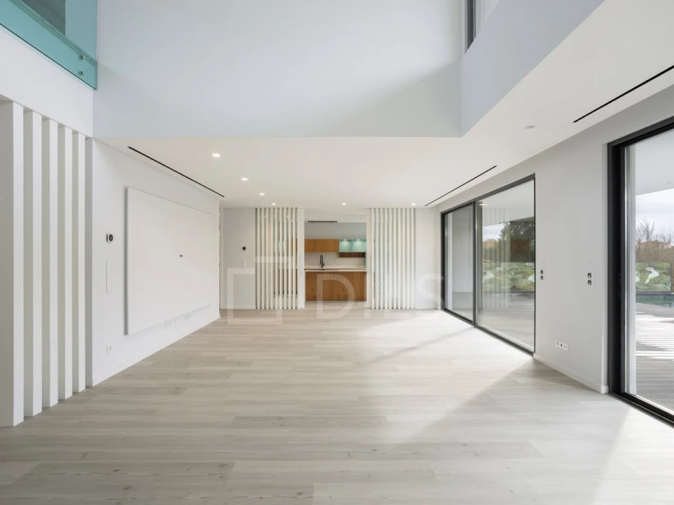 Moradia T5 para Venda em Alcabideche Foto 34