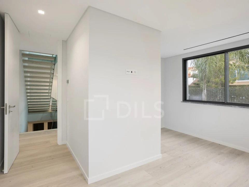 Moradia T5 para Venda em Alcabideche Foto 53