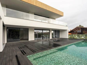 Moradia T5 para Venda em Alcabideche