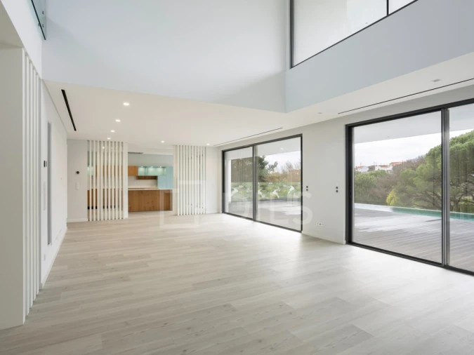 Moradia T5 para Venda em Alcabideche Foto 17