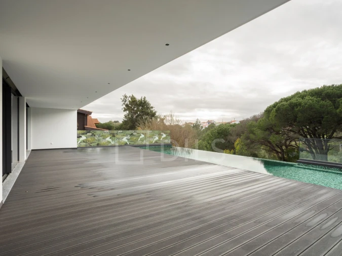 Moradia T5 para Venda em Alcabideche Foto 33