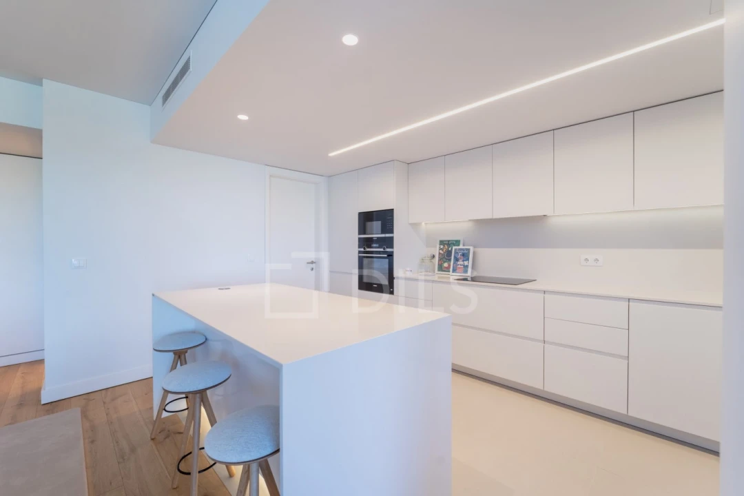 Apartamento T5 para Venda em Canidelo Foto 22