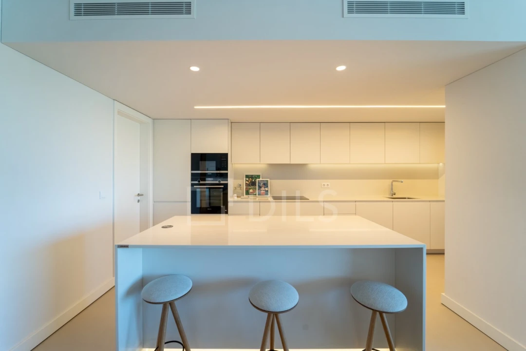 Apartamento T5 para Venda em Canidelo Foto 24