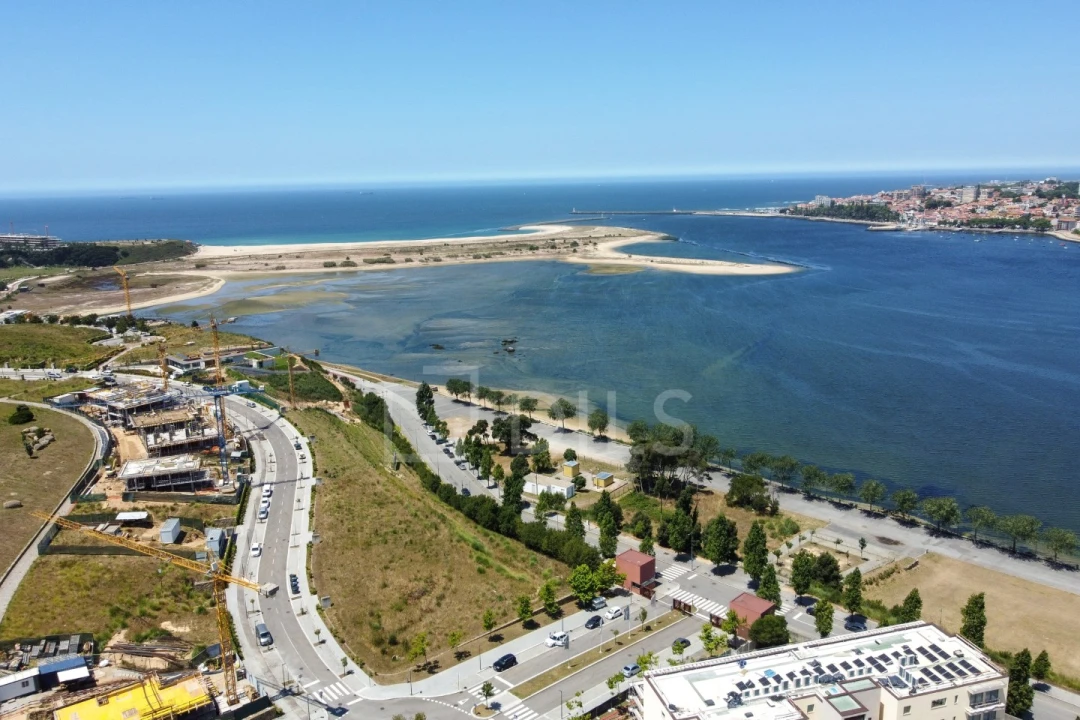 Apartamento T5 para Venda em Canidelo Foto 55