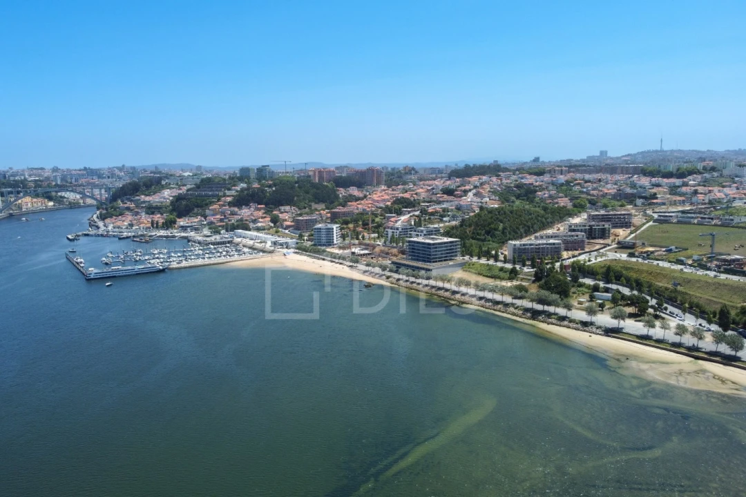 Apartamento T5 para Venda em Canidelo Foto 61