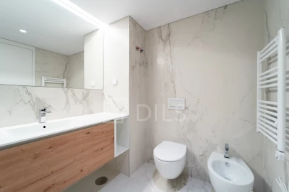 Apartamento T5 para Venda em Canidelo