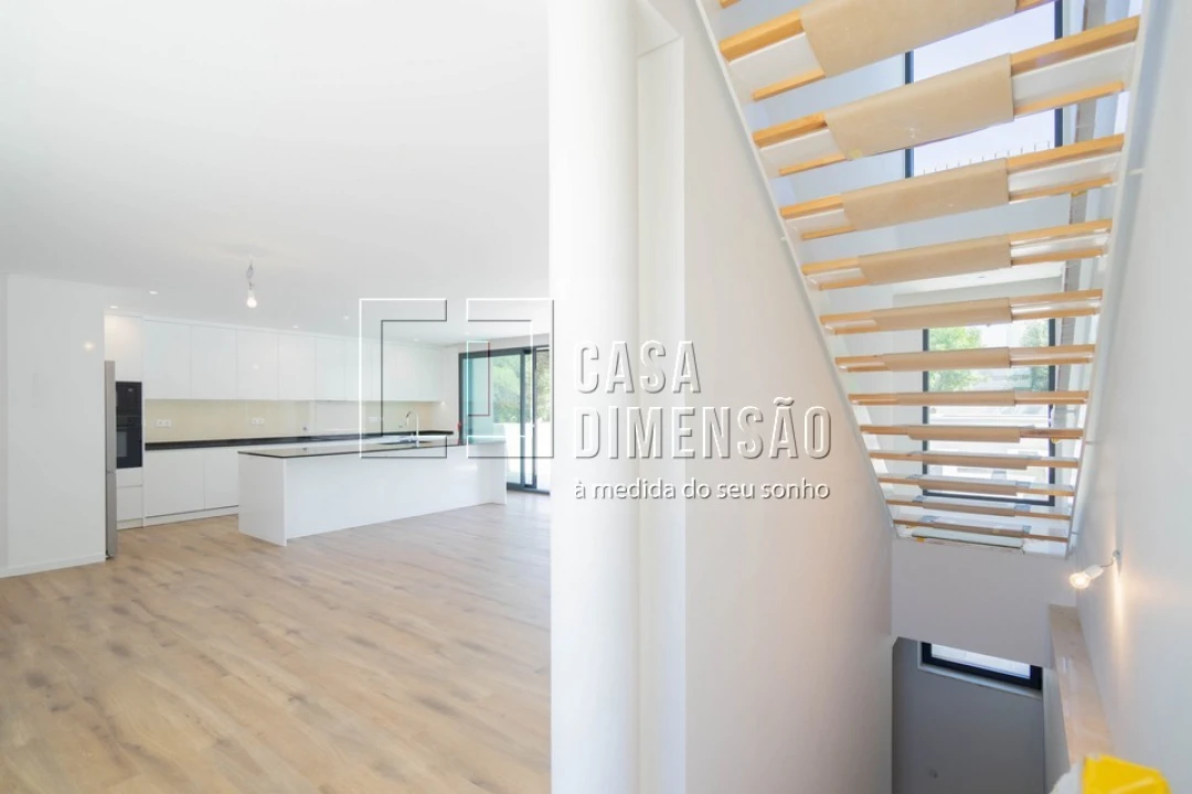 Moradia T3 para Venda em Barcarena Foto 5