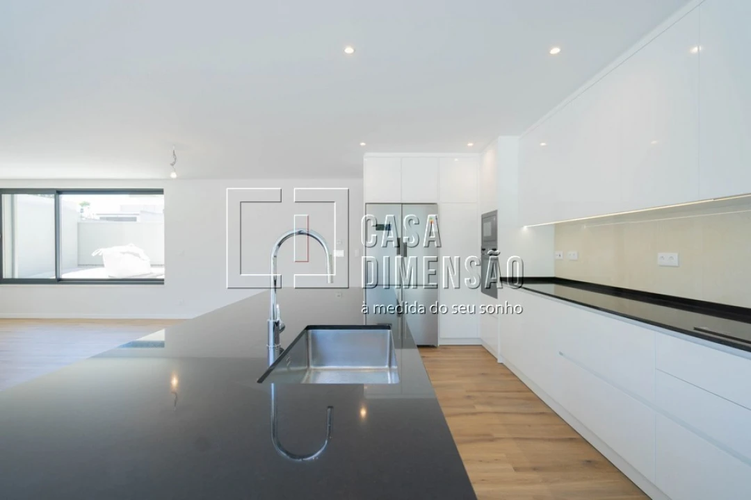 Moradia T3 para Venda em Barcarena Foto 20