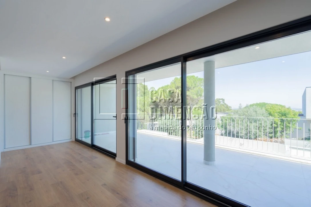 Moradia T3 para Venda em Barcarena Foto 30