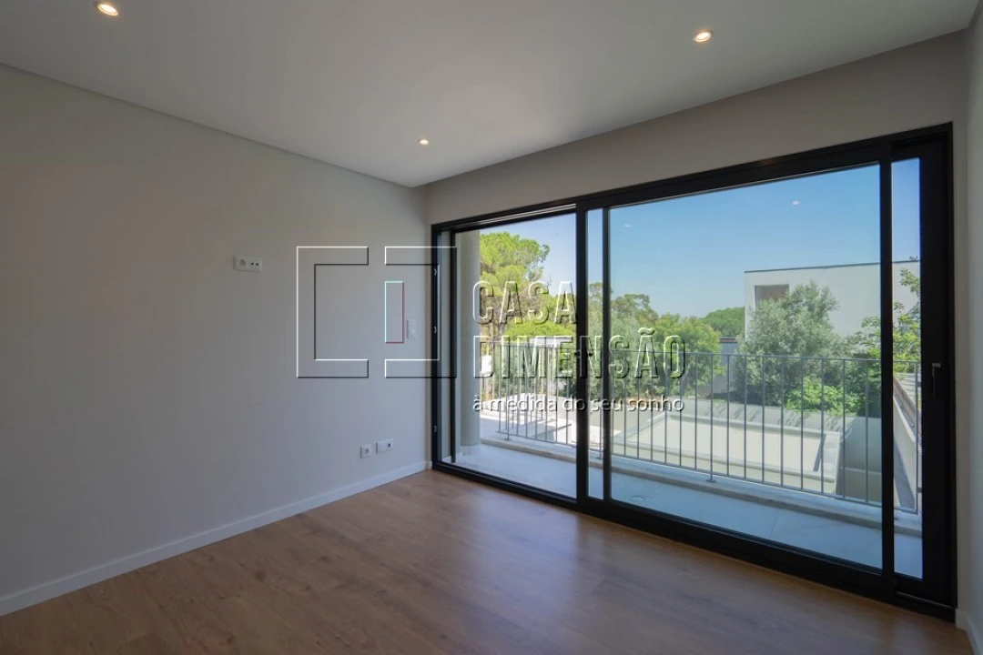 Moradia T3 para Venda em Barcarena Foto 60